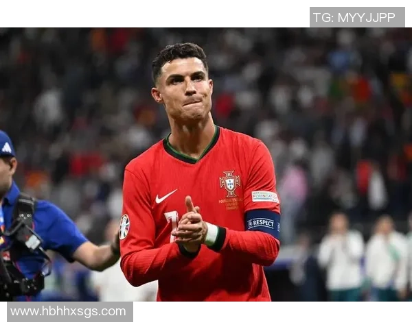 足球界十大冷门却极具影响力的球星背后的故事与成就解析